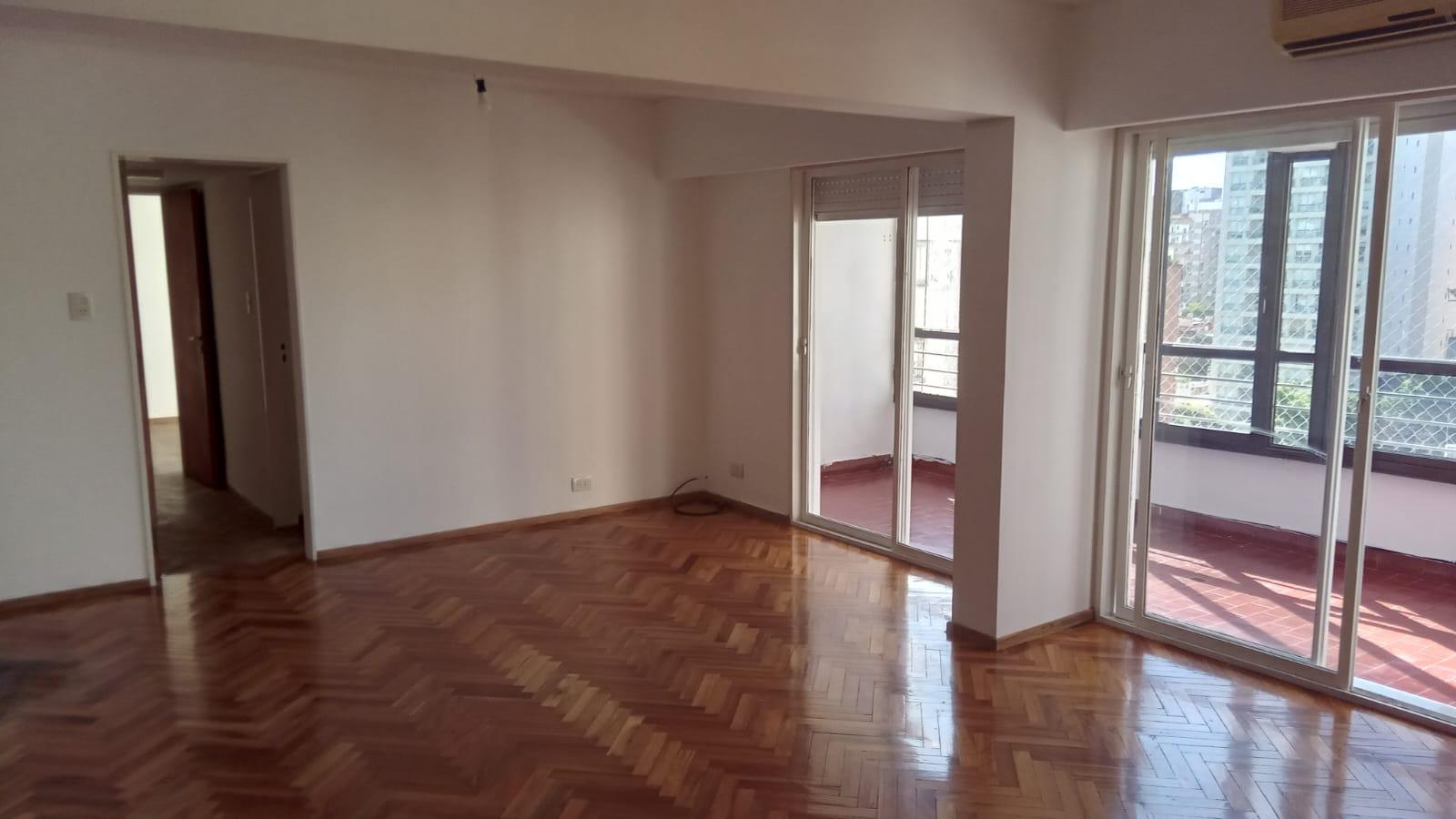 Av. Pellegrini 1282 Piso 7