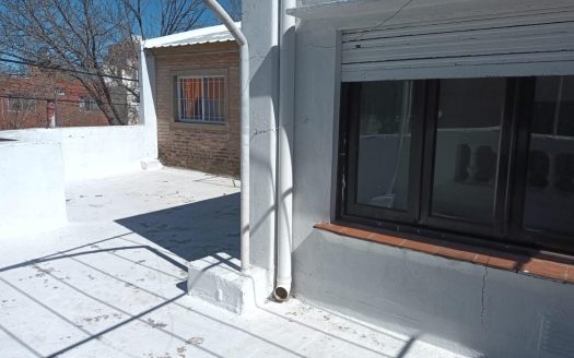 Valparaíso  esquina Tucumán