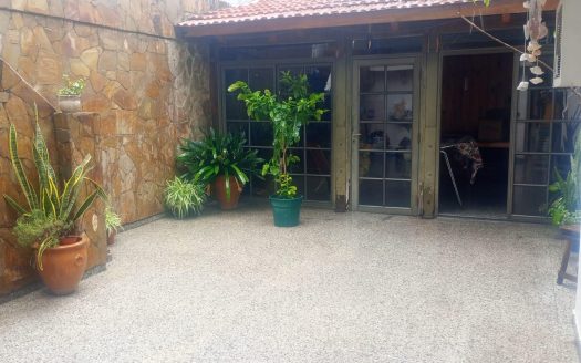 Av. Francia casi esq. Brown